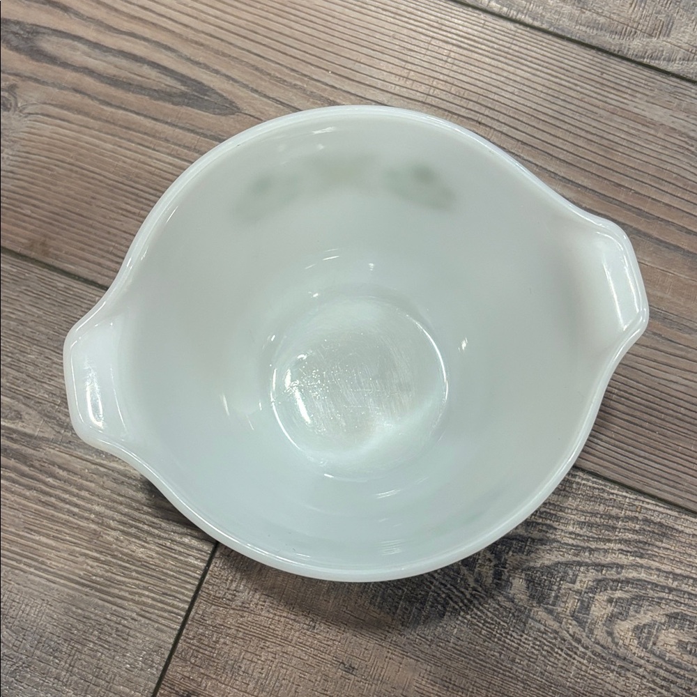 Vintage Anchor Hocking Fire King Milk Glass Bowl - Picture 5 of 6